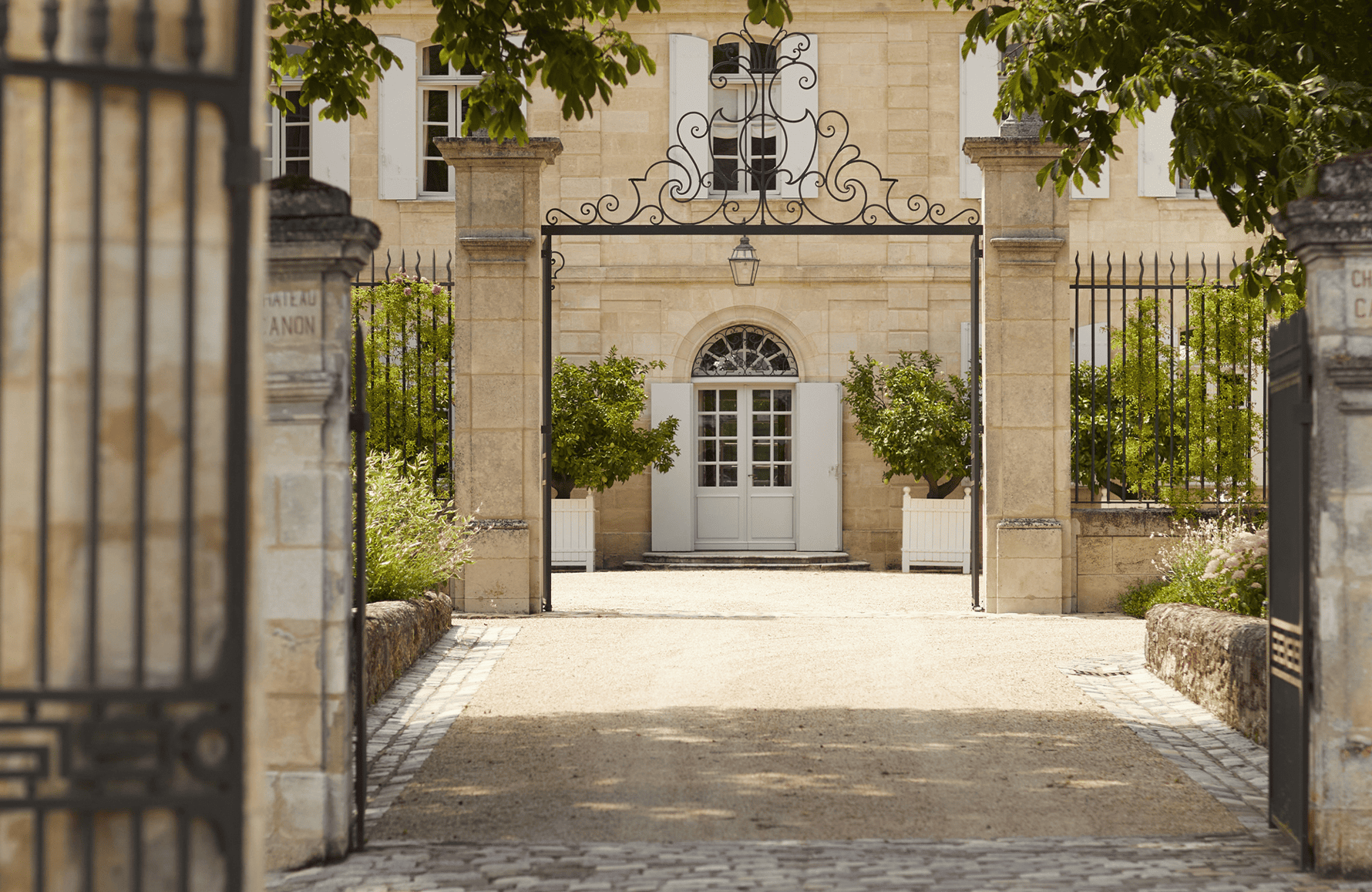 die Geschichte der Canon-Schloss