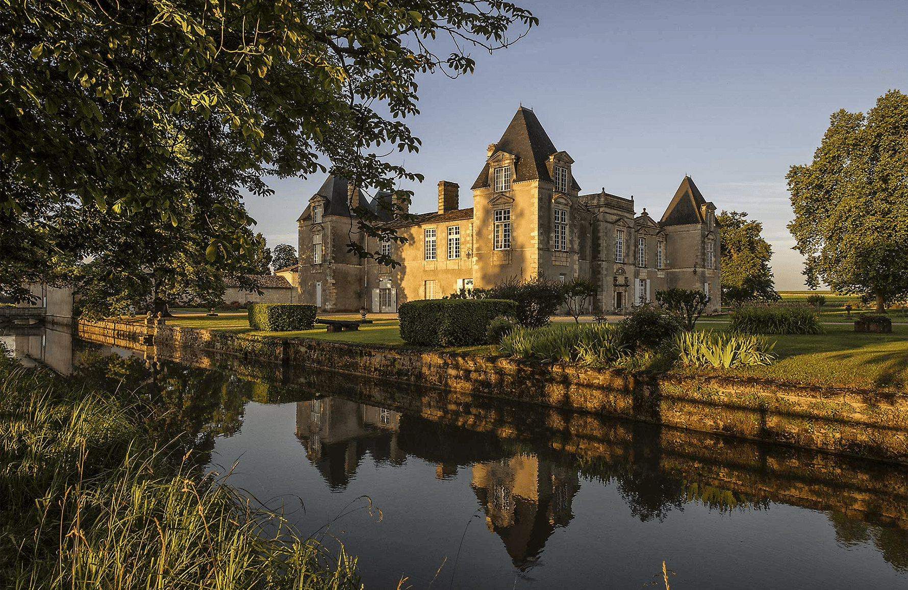 die Geschichte der Schloss Issan