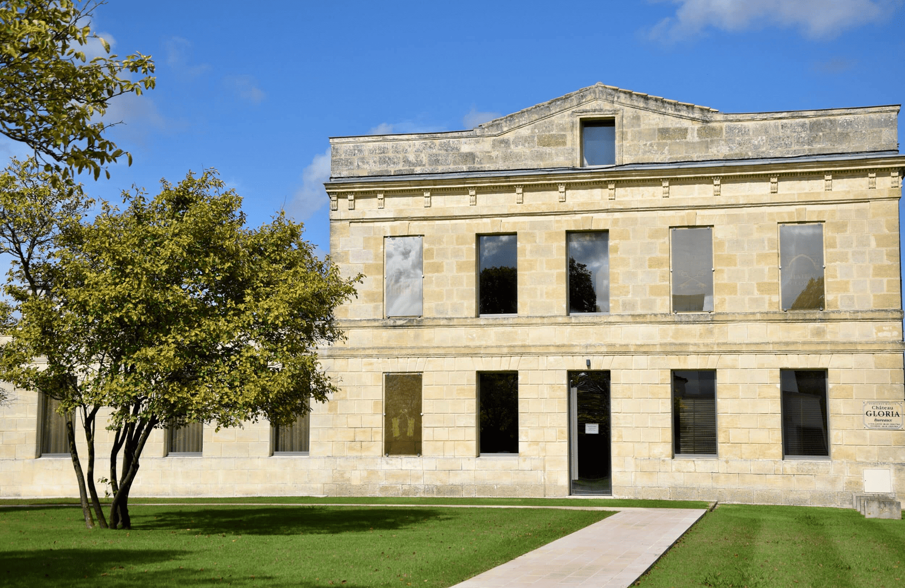 die Geschichte der Schloss Gloria